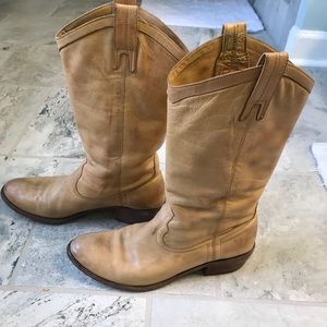 Frye Carson Pull On Boot